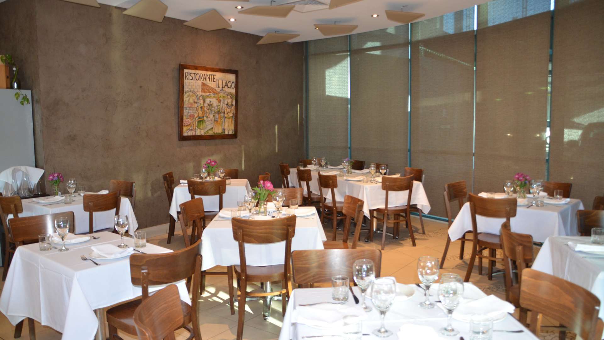 Il Lago Indoor Dining