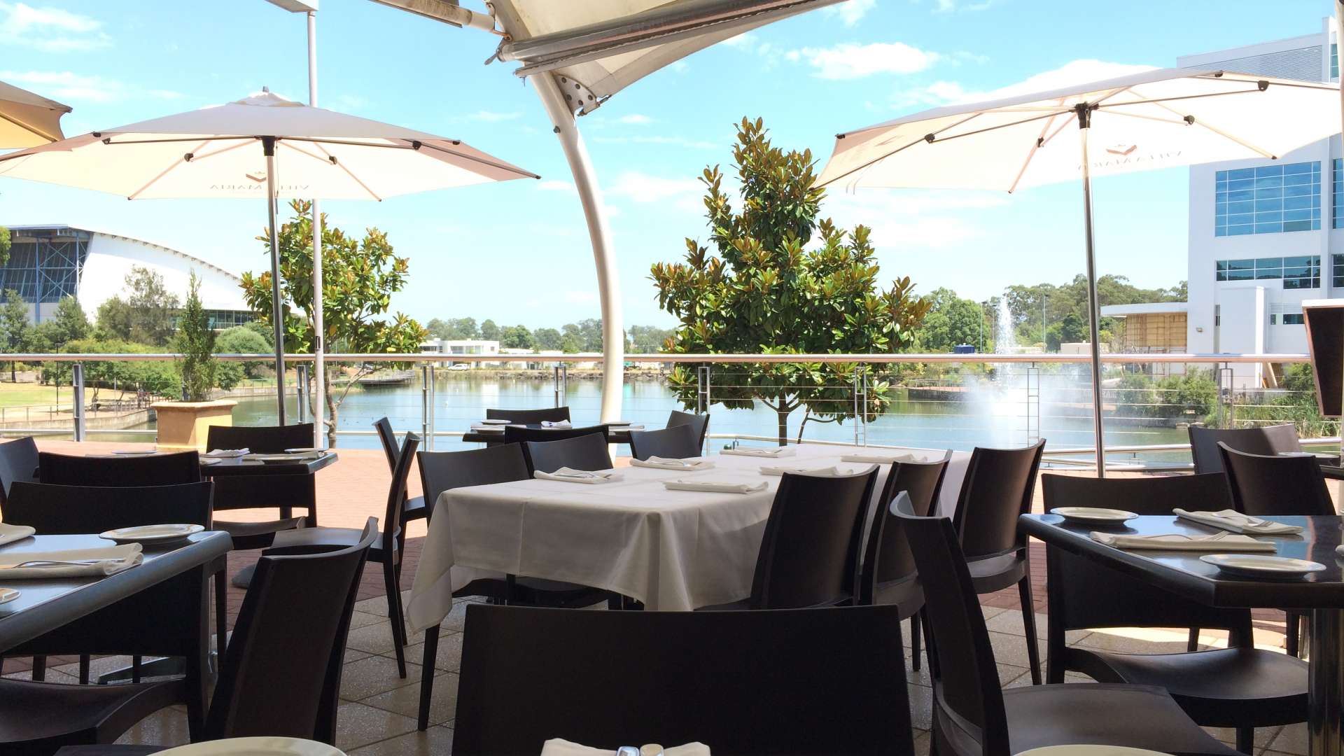 Il Lago Outdoor Alfresco Dining